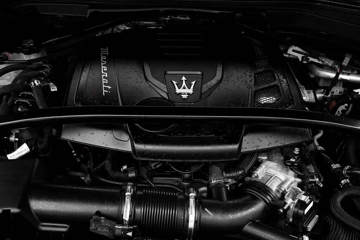 Maserati Grecale 2.0 AT 4WD (300 حصان) - 14