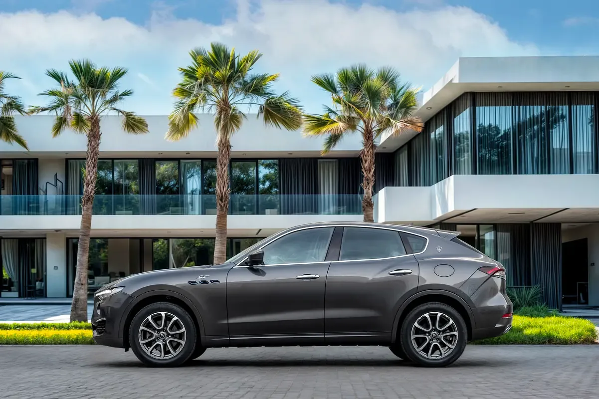 Maserati Levante 2.0 AT 4WD (330 حصان) - 2