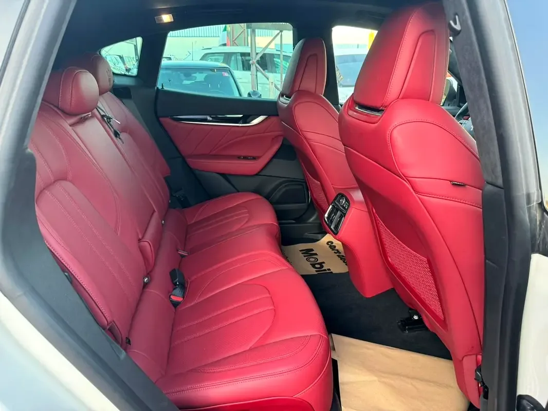 Maserati Levante 3.0 AT 4WD (350 حصان) - 7
