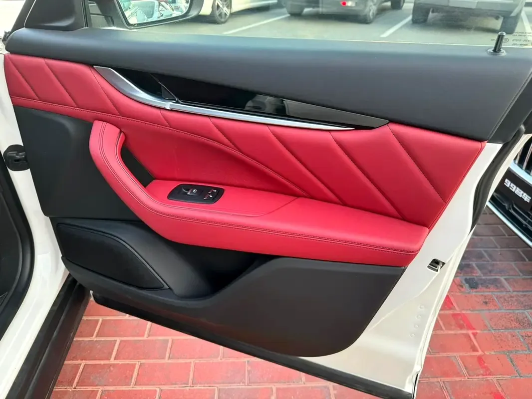 Maserati Levante 3.0 AT 4WD (350 حصان) - 8