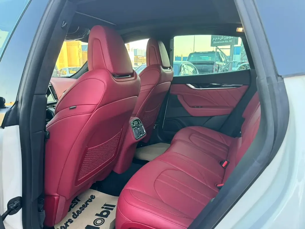 Maserati Levante 3.0 AT 4WD (350 حصان) - 11