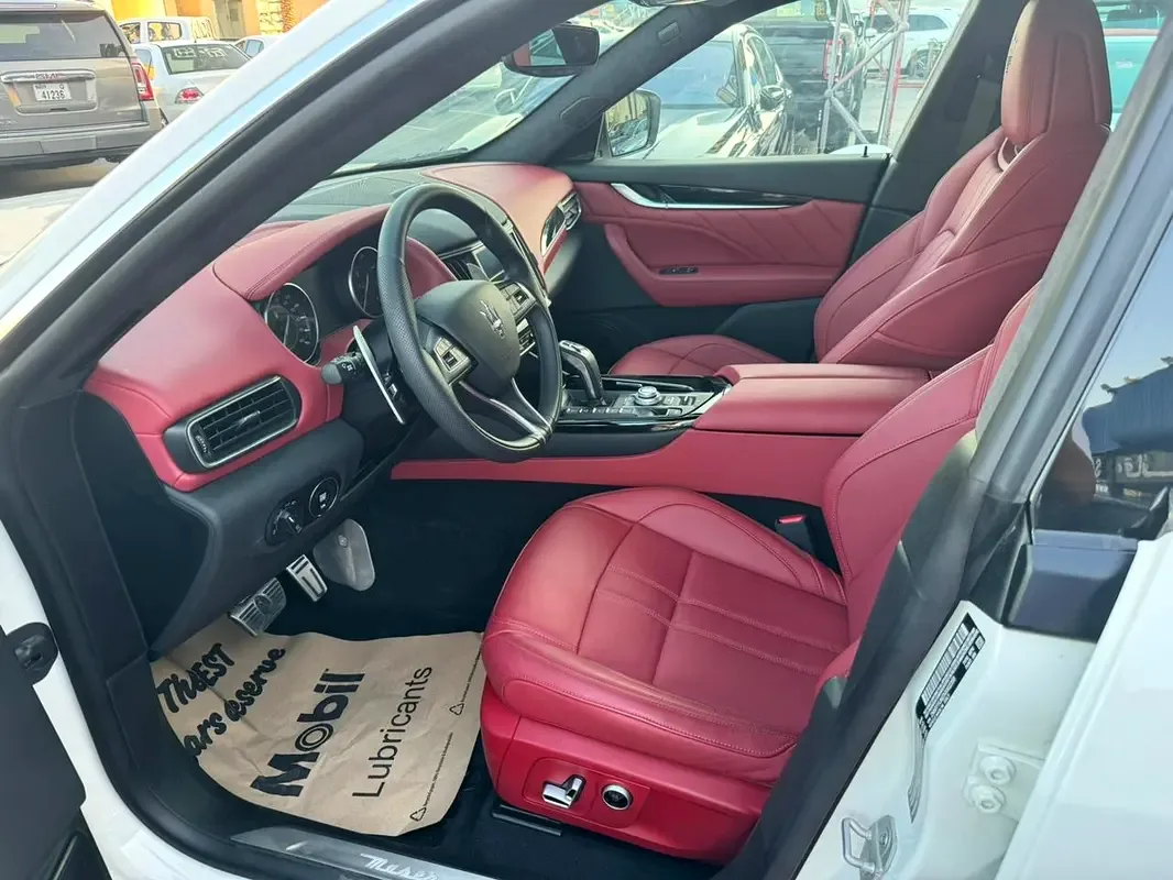 Maserati Levante 3.0 AT 4WD (350 حصان) - 12