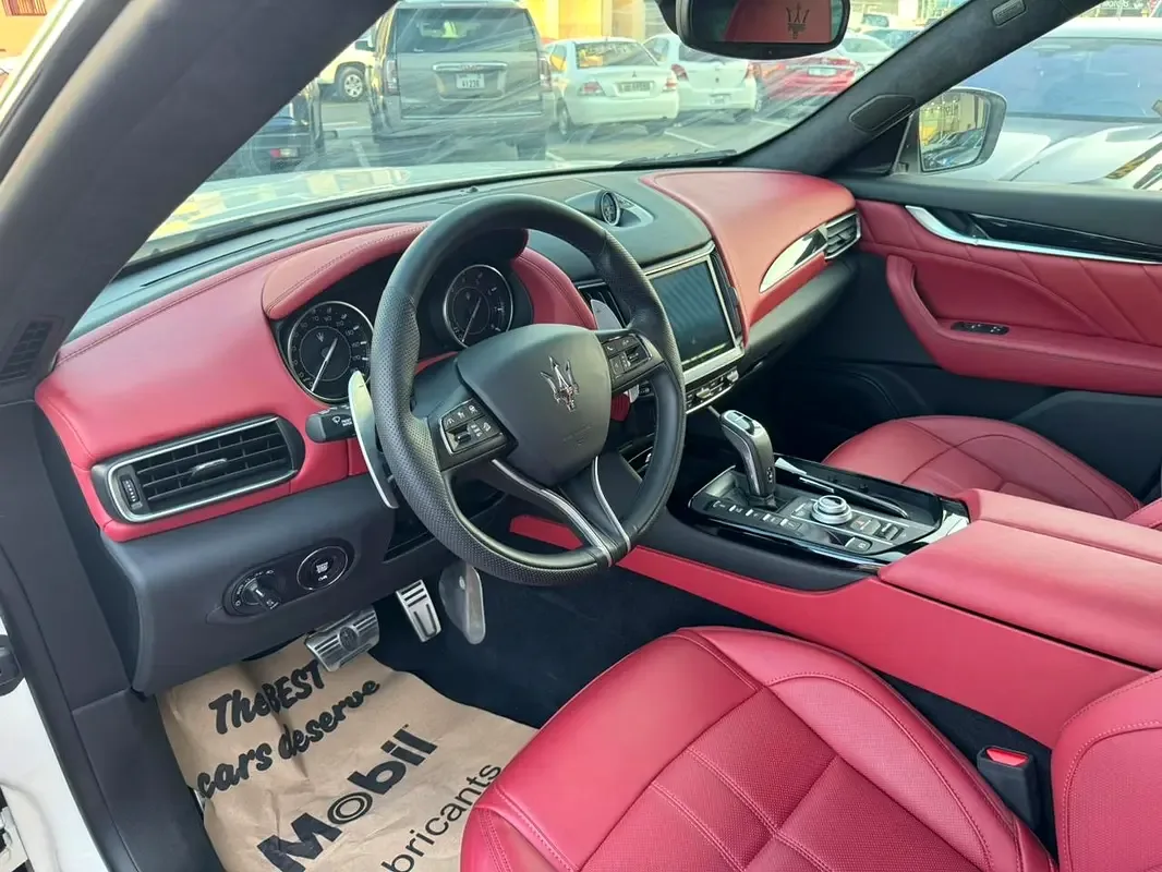 Maserati Levante 3.0 AT 4WD (350 حصان) - 16