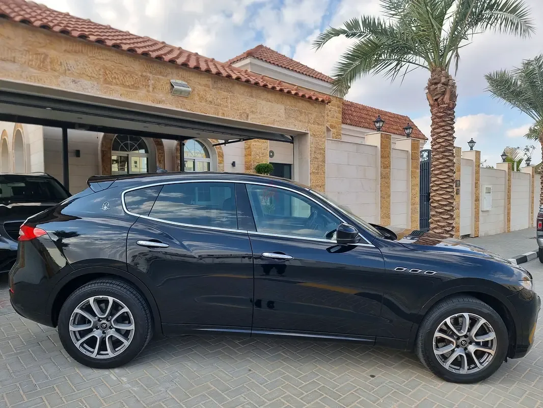 Maserati Levante 3.0 AT 4WD (430 hp)