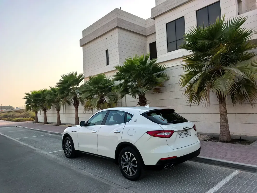 Maserati Levante 3.0 AT AWD (350 hp) - 2