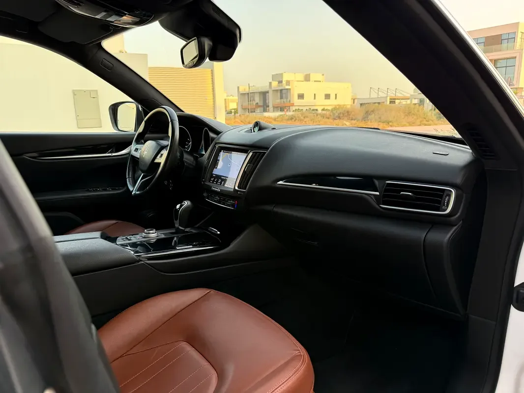 Maserati Levante 3.0 AT AWD (350 hp) - 5
