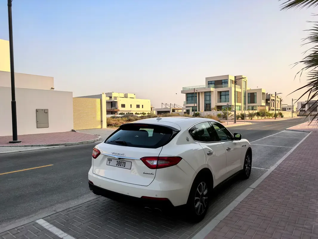 Maserati Levante 3.0 AT AWD (350 hp) - 9