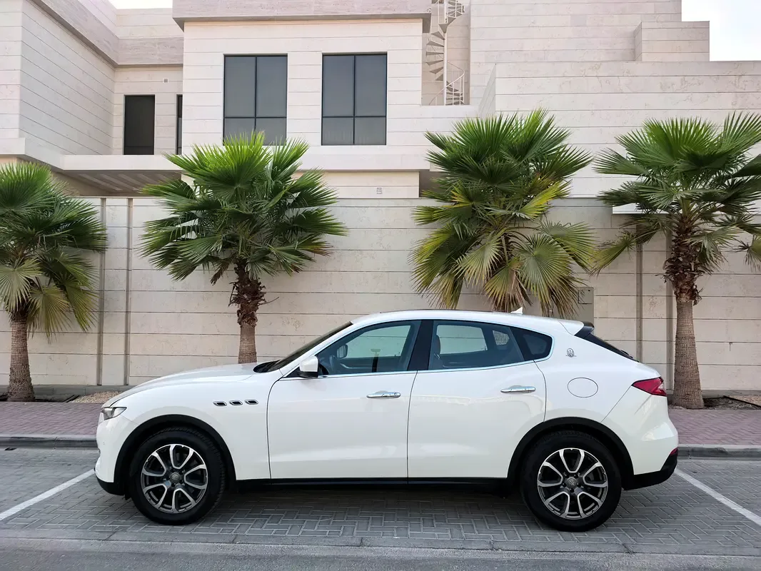 Maserati Levante 3.0 AT AWD (350 hp) - 15