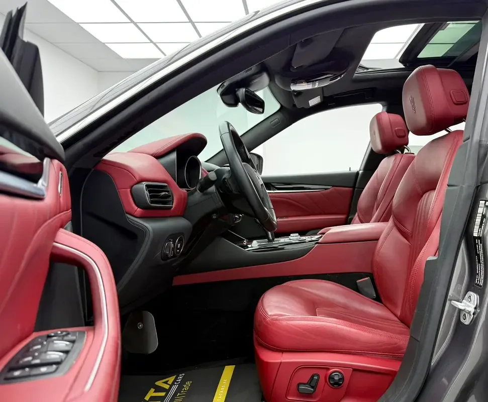 Maserati Levante 3.0 AT AWD (350 hp) - 8