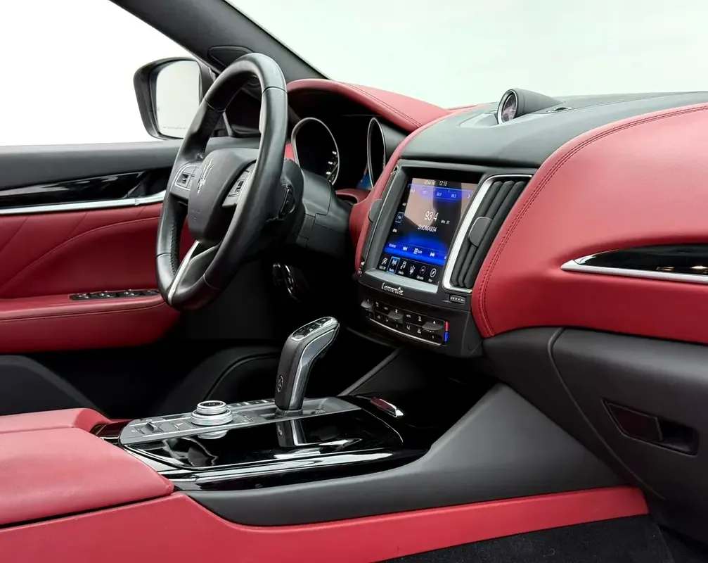Maserati Levante 3.0 AT AWD (350 hp) - 7