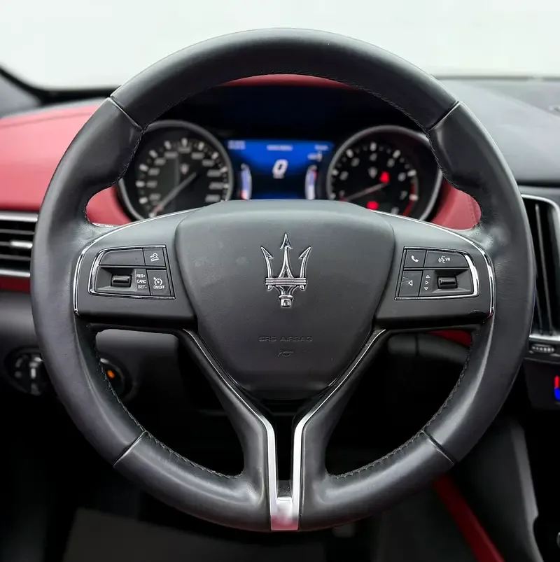 Maserati Levante 3.0 AT AWD (350 hp) - 15