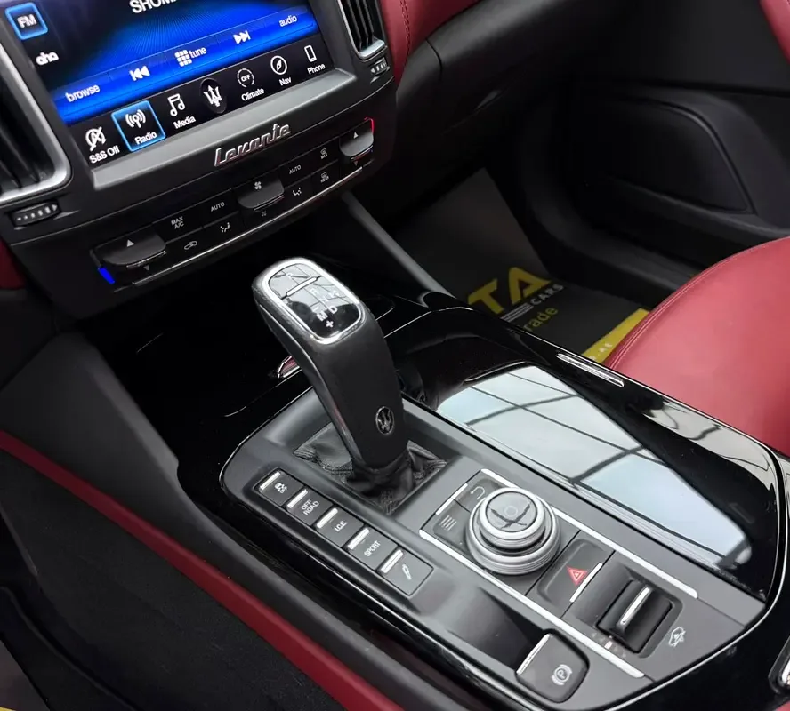 Maserati Levante 3.0 AT AWD (350 hp) - 16