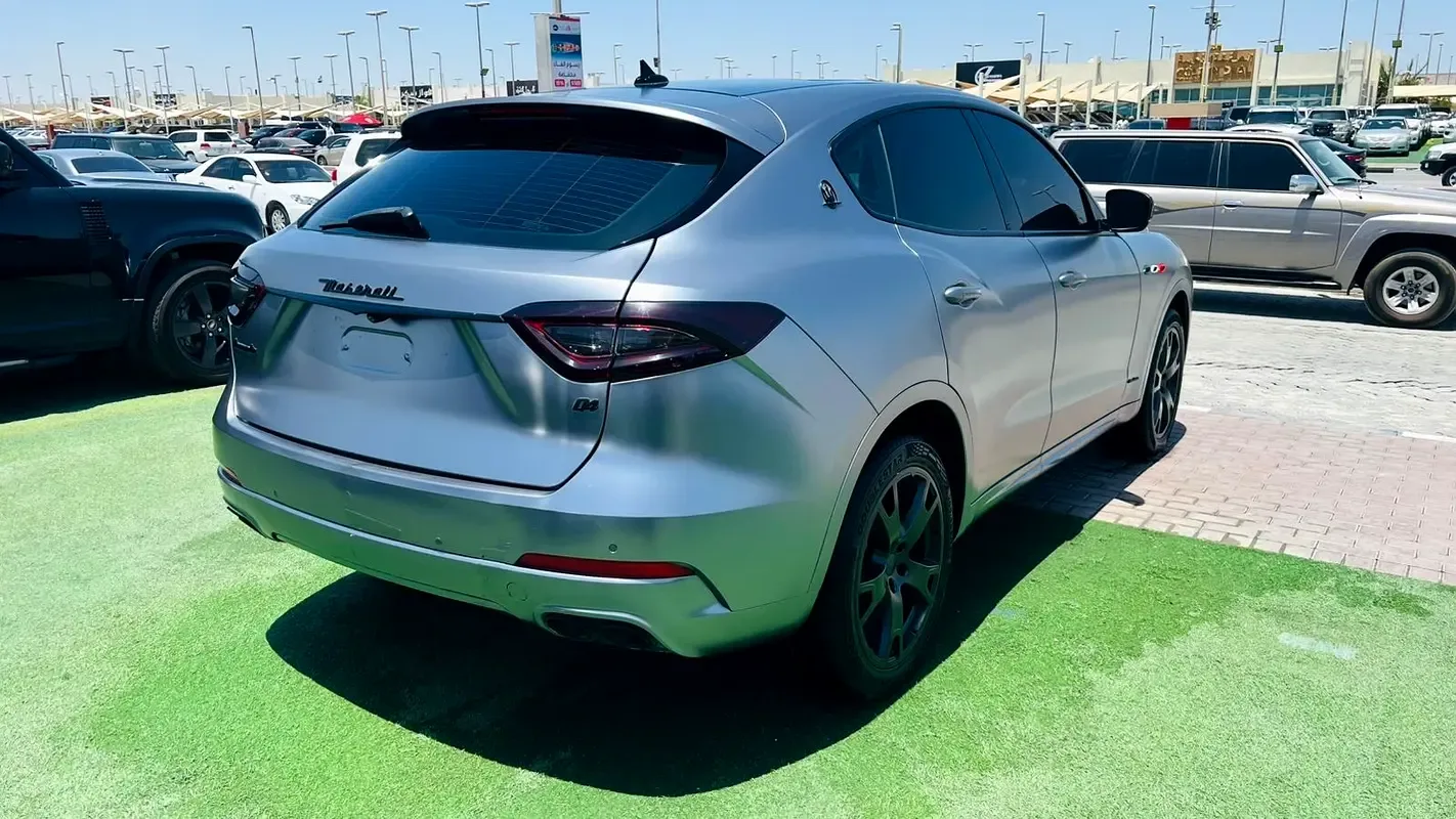 Maserati Levante 3.0 AT AWD (430 hp) - 4