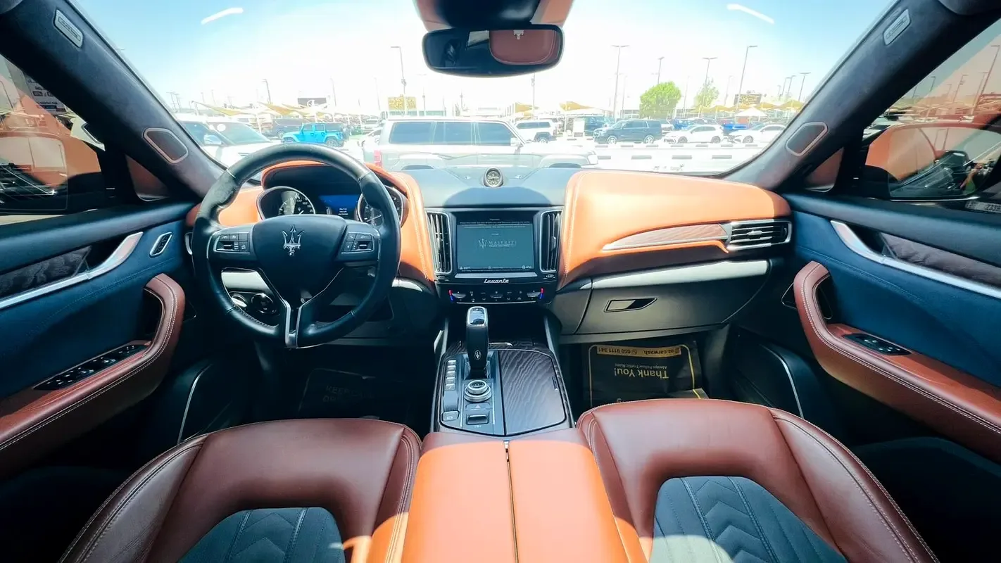 Maserati Levante 3.0 AT AWD (430 hp) - 9