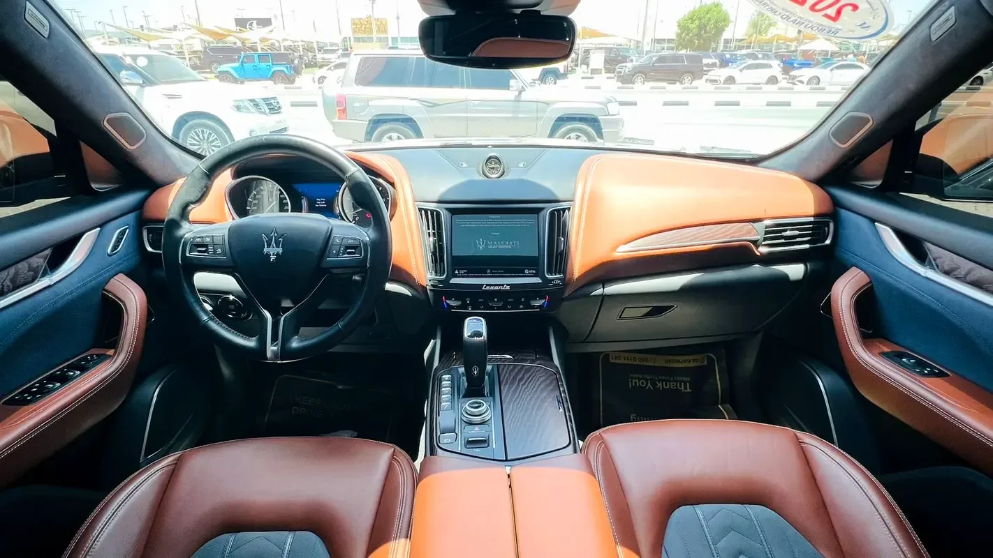 Maserati Levante 3.0 AT AWD (430 hp) - 10