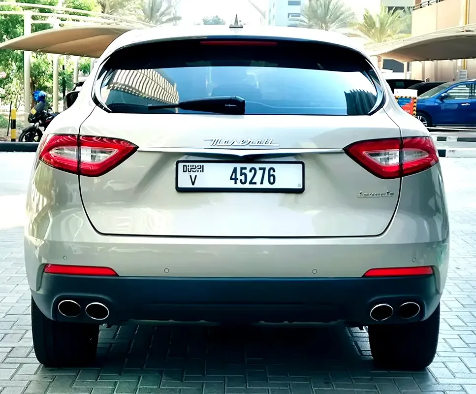Maserati Levante 3.0 V6 AT (350 hp) - 10