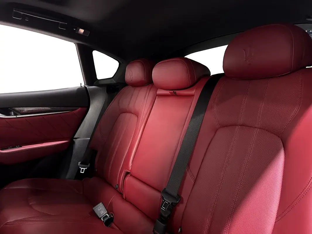 Maserati Levante Trofeo 3.8 V8 AT (590 hp) - 9