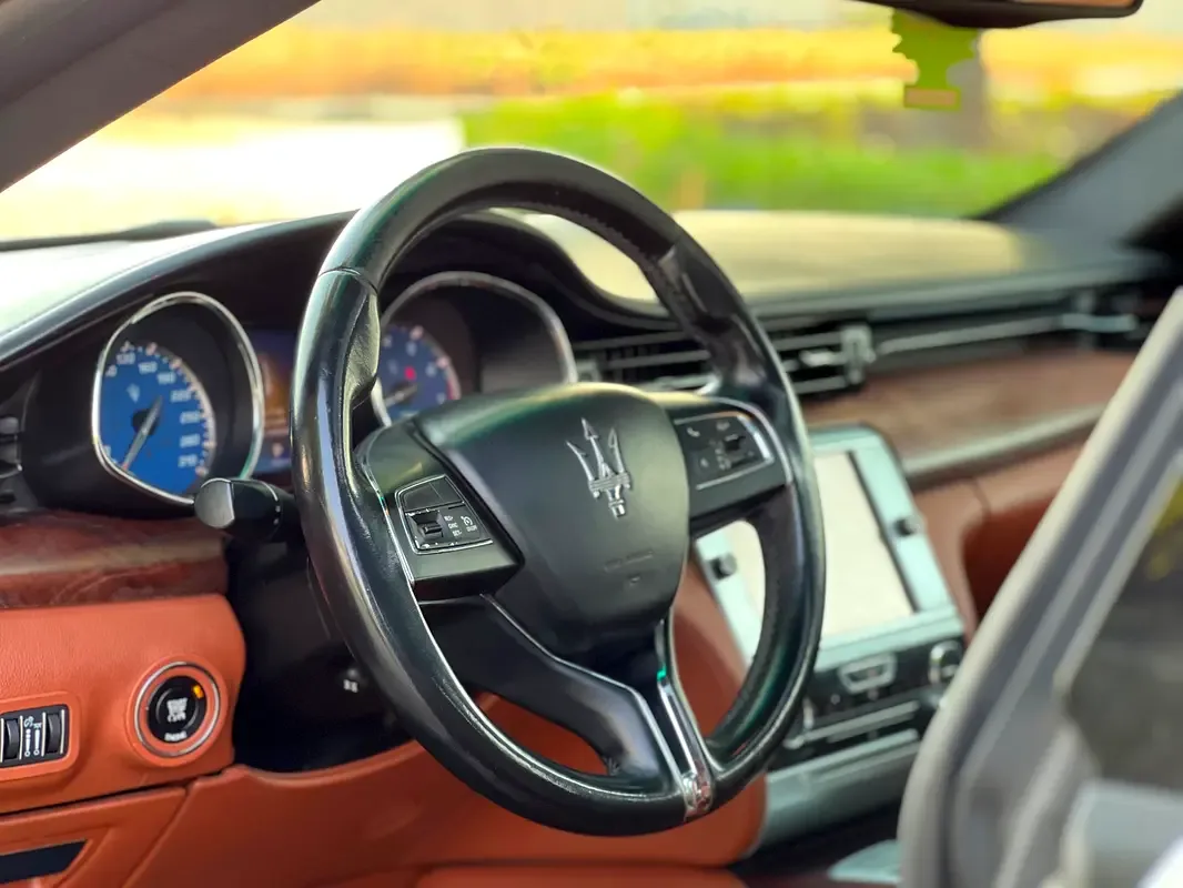 Maserati Quattroporte 3.0 AT RWD (410 hp) - 12
