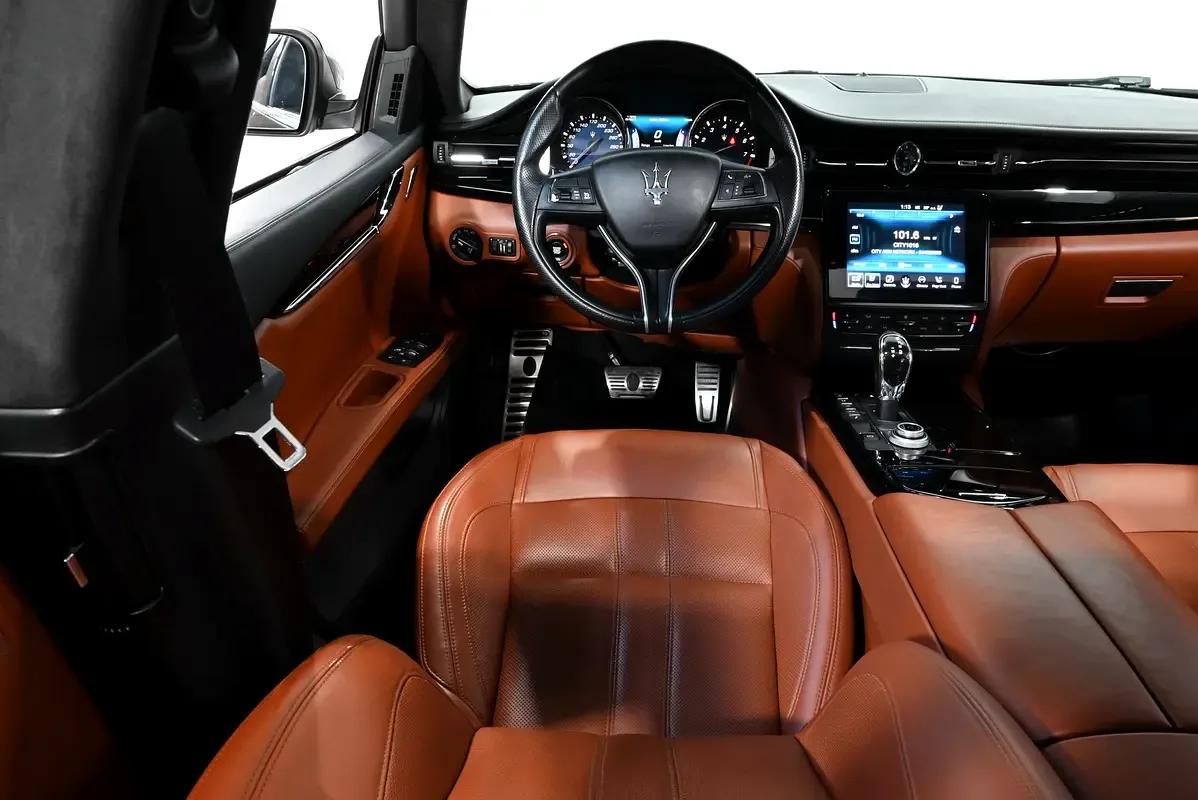 Maserati Quattroporte GTS 3.8 AT (530 حصان) - 8