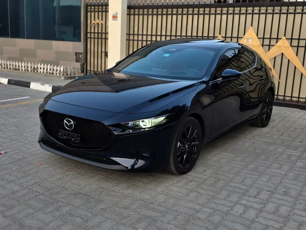 Mazda 3 1.5 AT (120 hp)