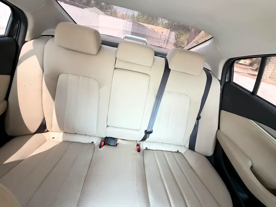 Mazda 6 2.5 AT (194 حصان) - 8