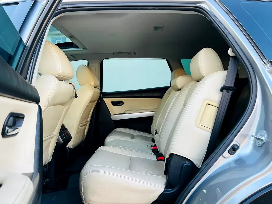Mazda CX-9 3.7 AT AWD (277 حصان) - 9