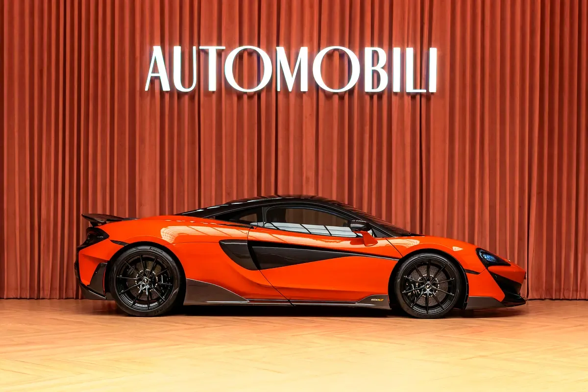 McLaren 600LT 3.8 AMT RWD (600 حصان) - 3