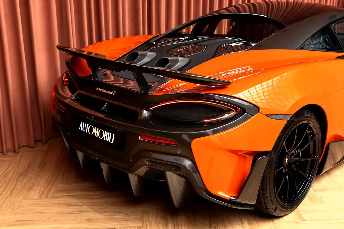 McLaren 600LT 3.8 AMT RWD (600 حصان) - 9
