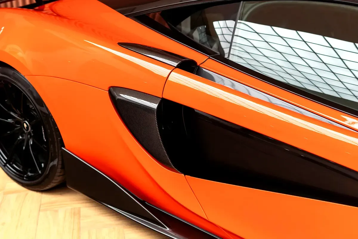 McLaren 600LT 3.8 AMT RWD (600 حصان) - 11