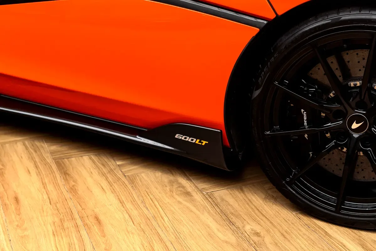McLaren 600LT 3.8 AMT RWD (600 حصان) - 12