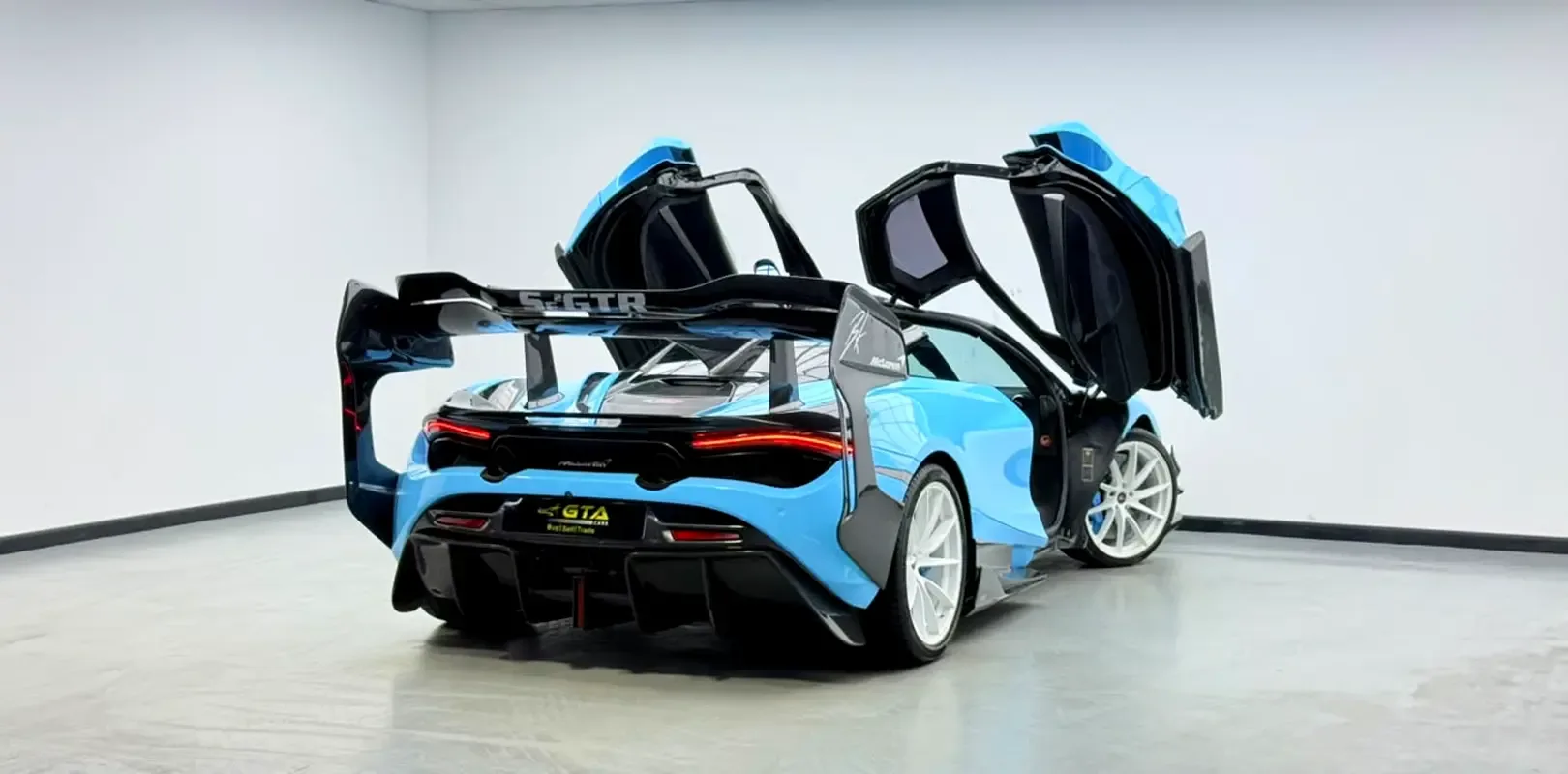 McLaren 720S 4.0 AMT RWD (720 hp) - 11