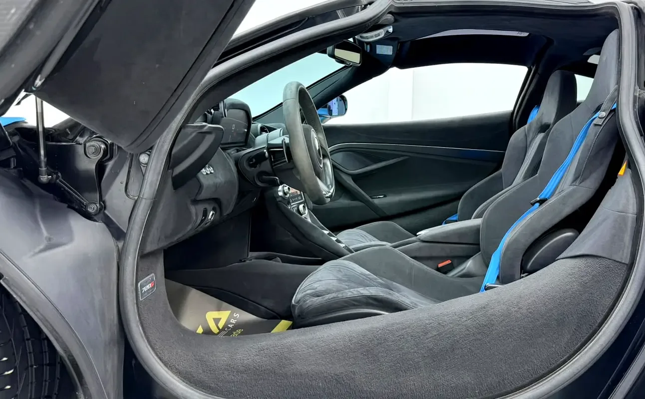 McLaren 720S 4.0 AMT RWD (720 hp) - 16