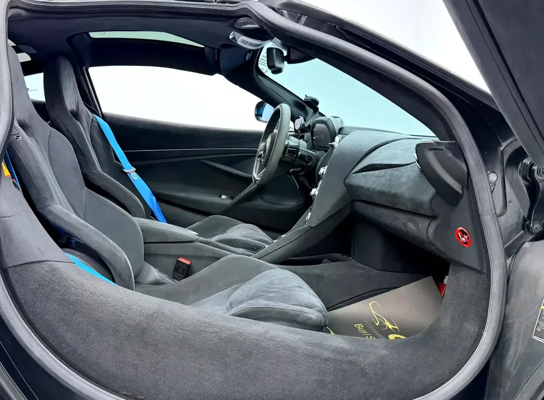 McLaren 720S 4.0 AMT RWD (720 hp) - 17