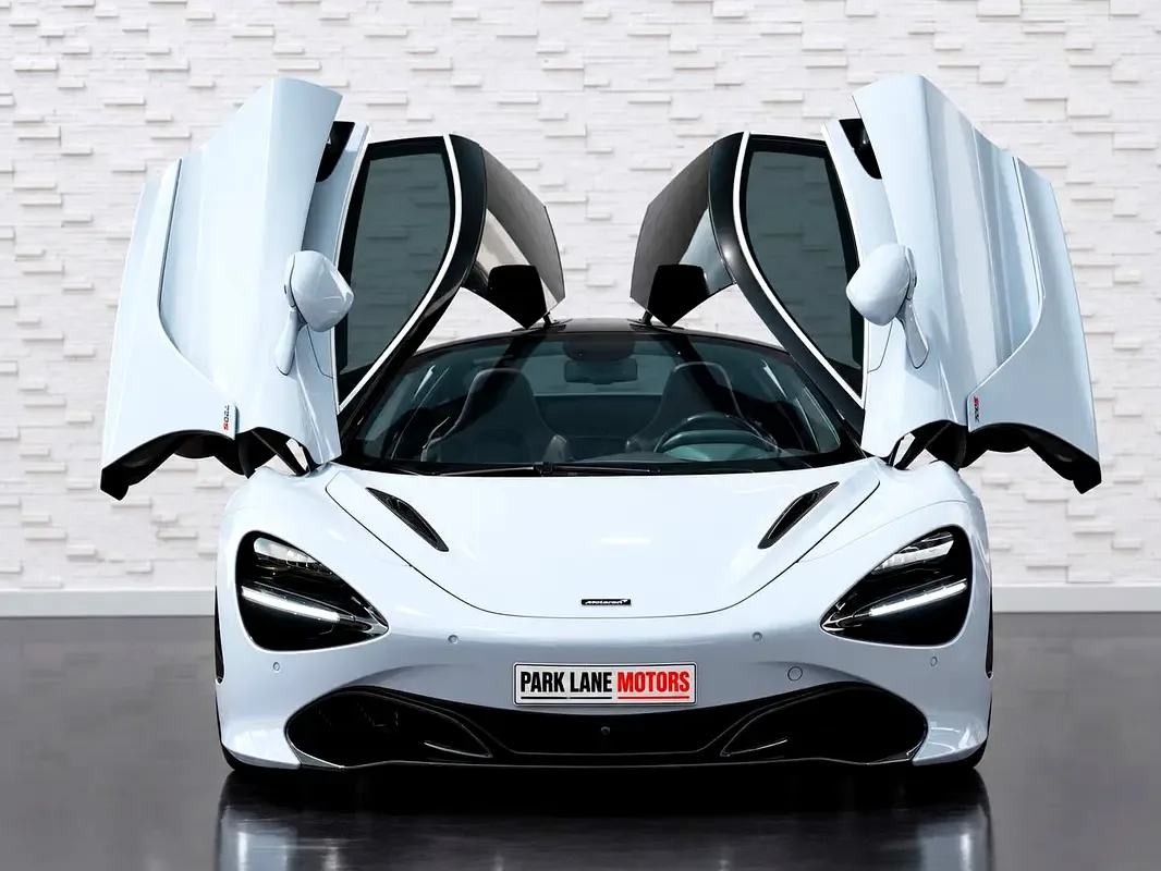 McLaren 720S 4.0 AMT RWD (720 hp) - 2