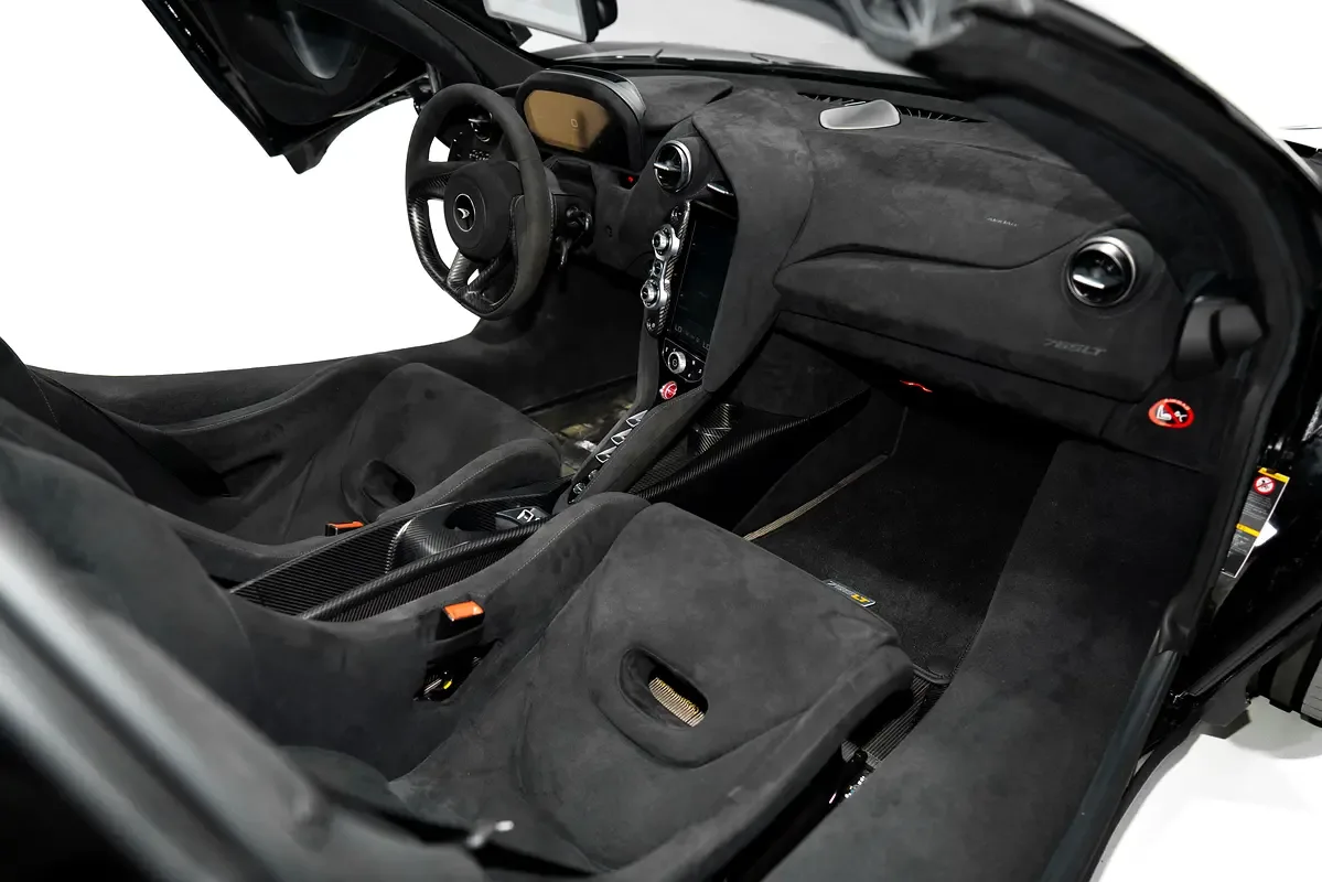 McLaren 765LT 4.0 AMT (765 hp) - 13