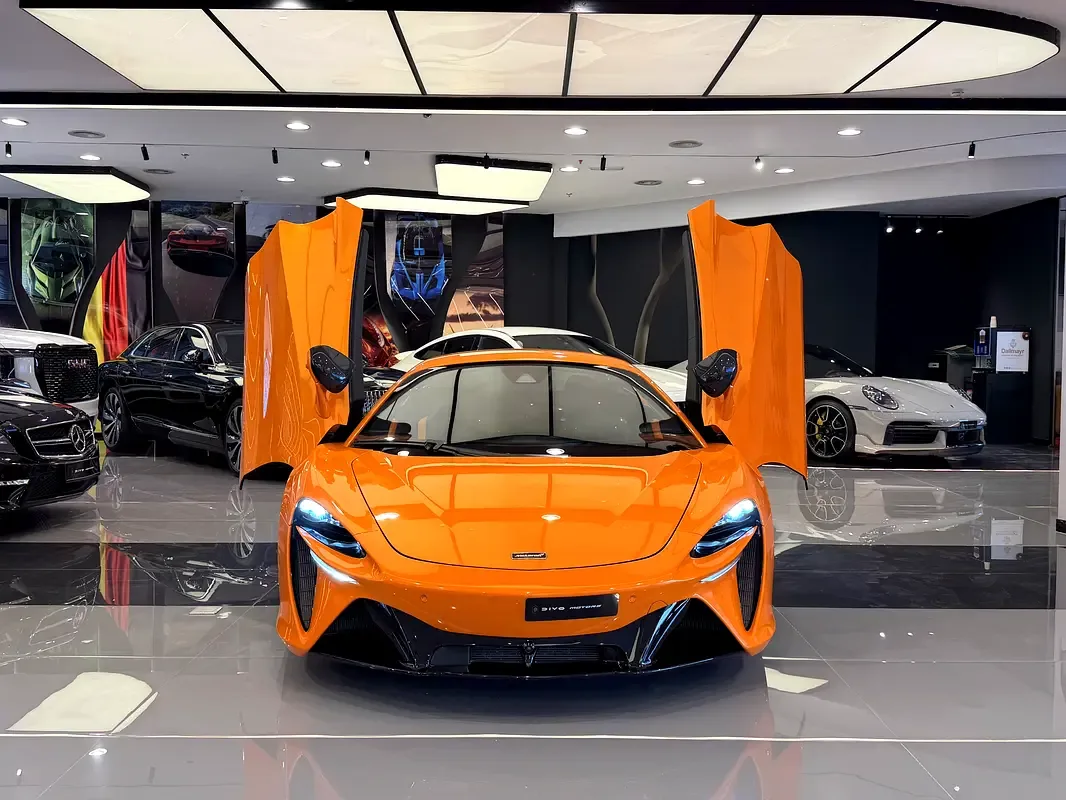 McLaren Artura 3.0 AMT (680 hp)