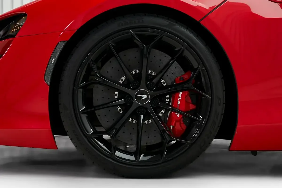 McLaren Artura 3.0 AMT (680 hp) - 11
