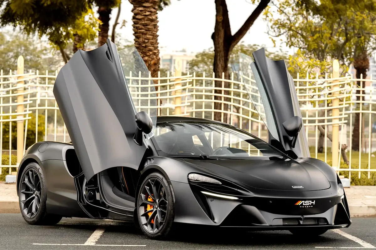 McLaren Artura 3.0 AMT (680 hp)