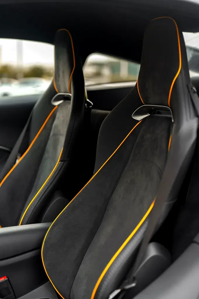 McLaren Artura 3.0 AMT (680 hp) - 12
