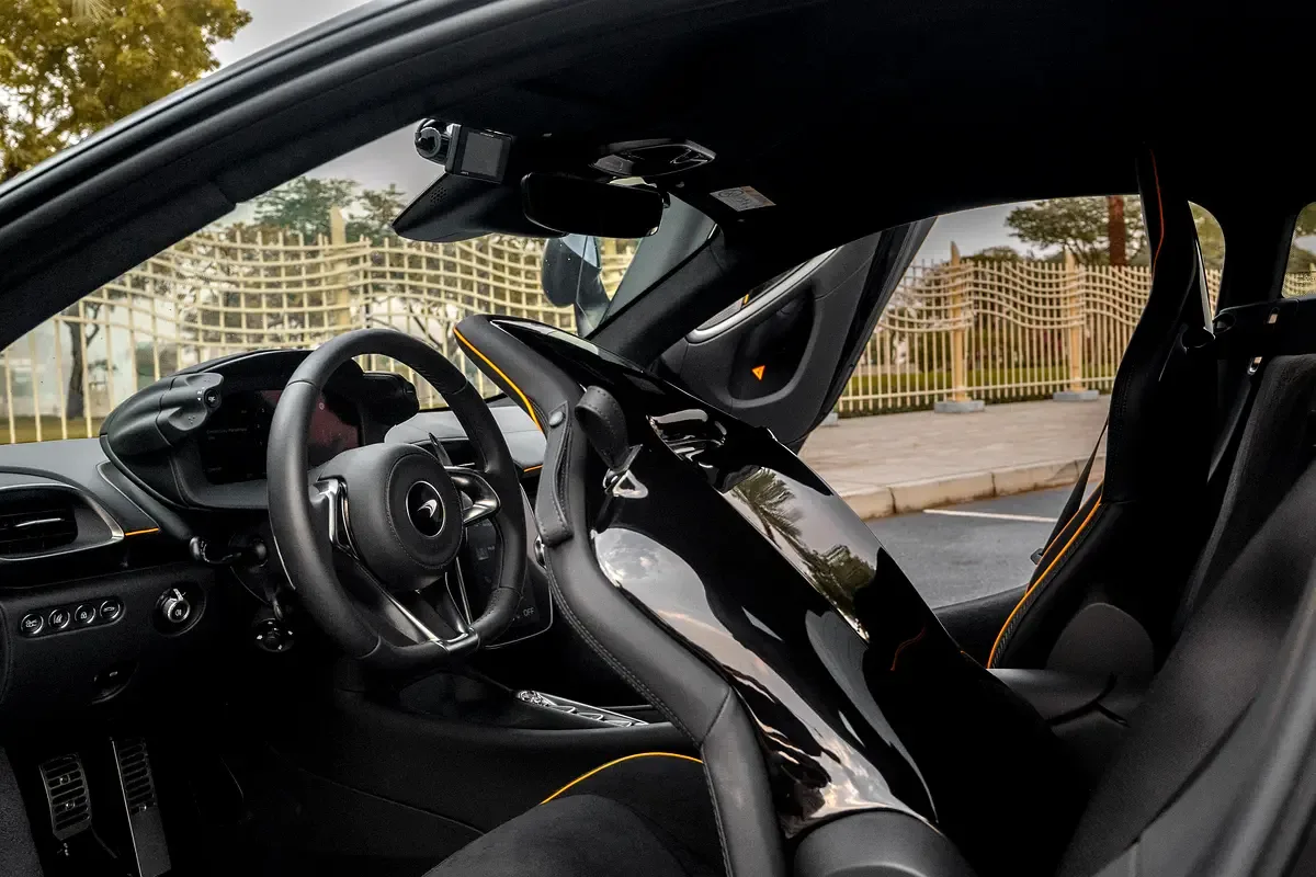 McLaren Artura 3.0 AMT (680 hp) - 15
