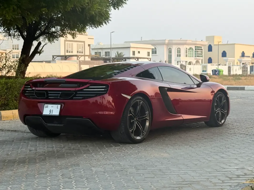 McLaren MP4-12C 3.8 AMT (625 حصان) - 4