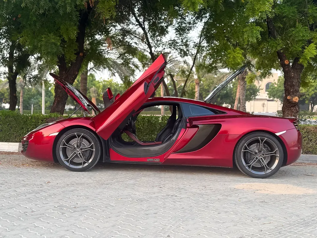 McLaren MP4-12C 3.8 AMT (625 حصان) - 14