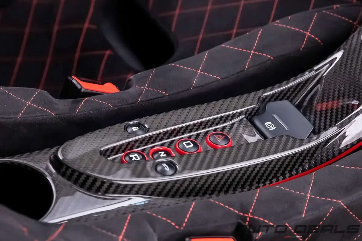 McLaren P1 Automatic transmission (916 hp) - 17