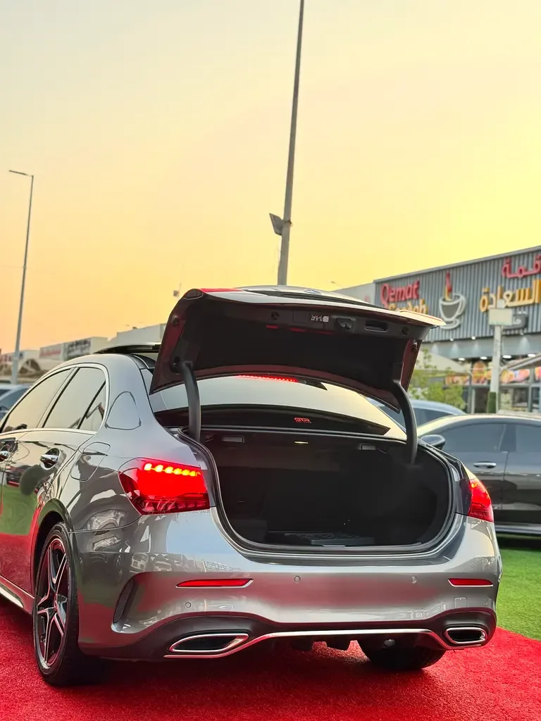 Mercedes-Benz A-Class 1.3 AMT (163 حصان) - 20