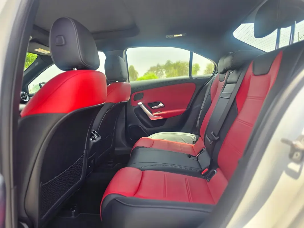 Mercedes-Benz A-Class 1.3 AMT (163 hp) - 12
