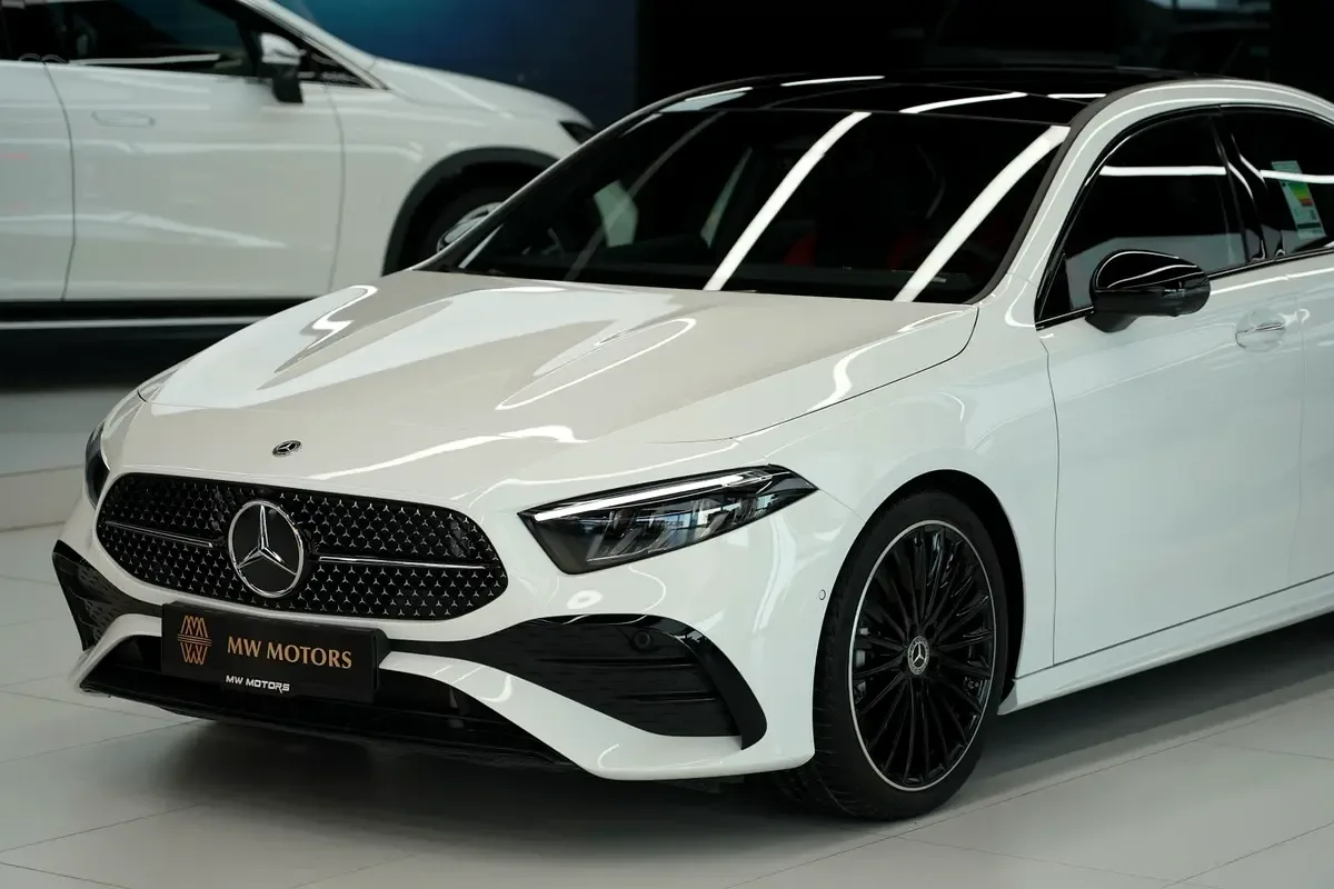 Mercedes-Benz A-Class 1.3 AMT (163 حصان) - 2