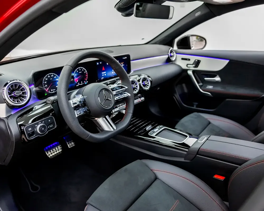 Mercedes-Benz A-Class 1.3 AMT (163 hp) - 8