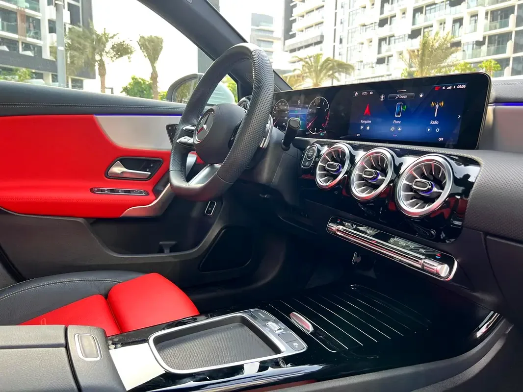 Mercedes-Benz A-Class 1.3 AMT (163 حصان) - 6
