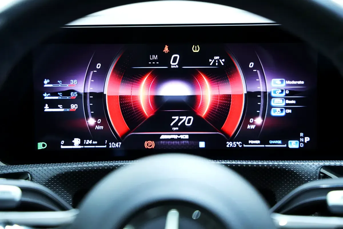 Mercedes-Benz A-Class 1.3 AMT (163 حصان) - 16
