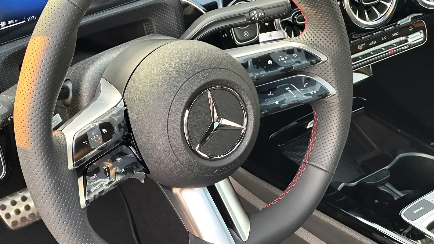 Mercedes-Benz A-Class 1.3 AMT (163 hp) - 12